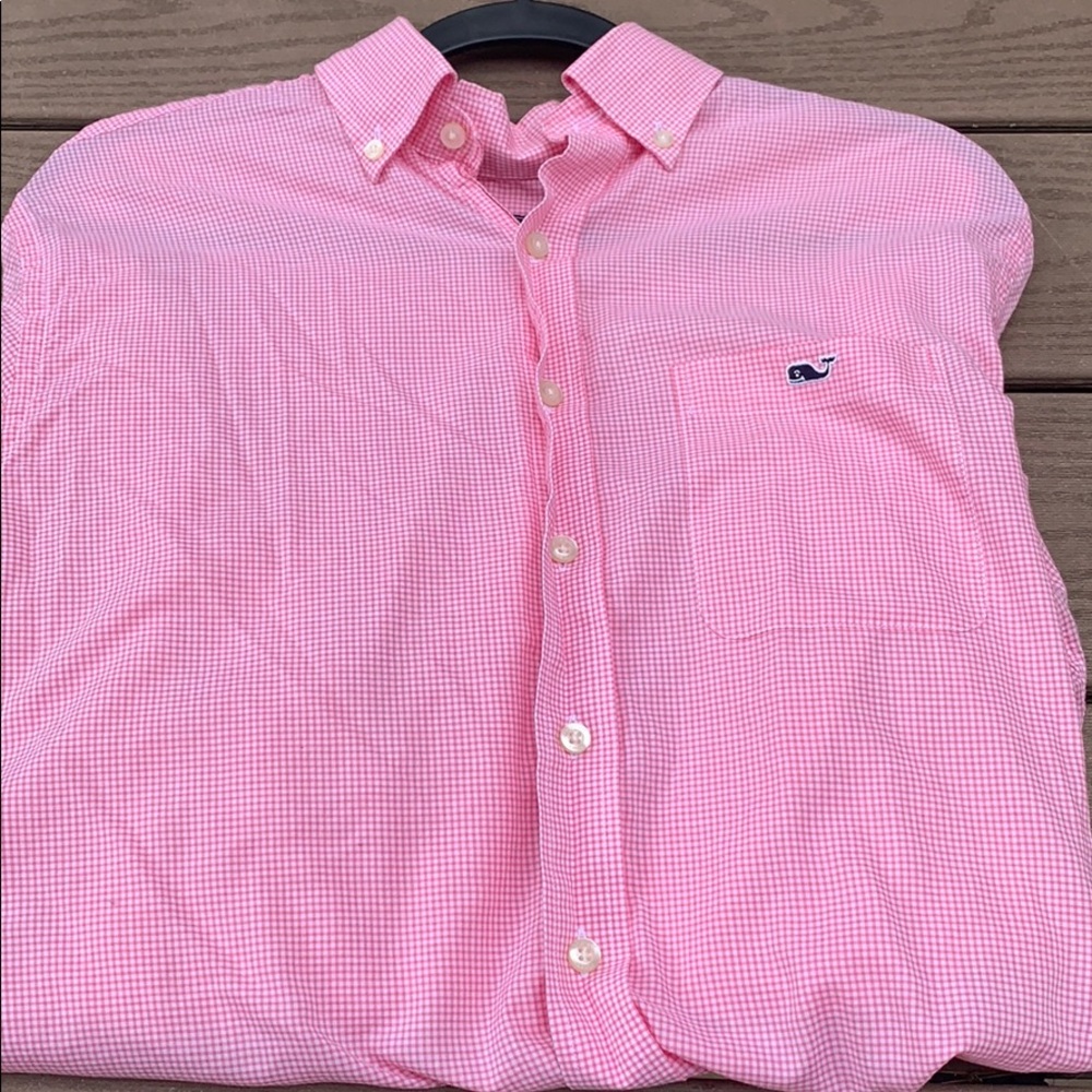 Vineyard vines